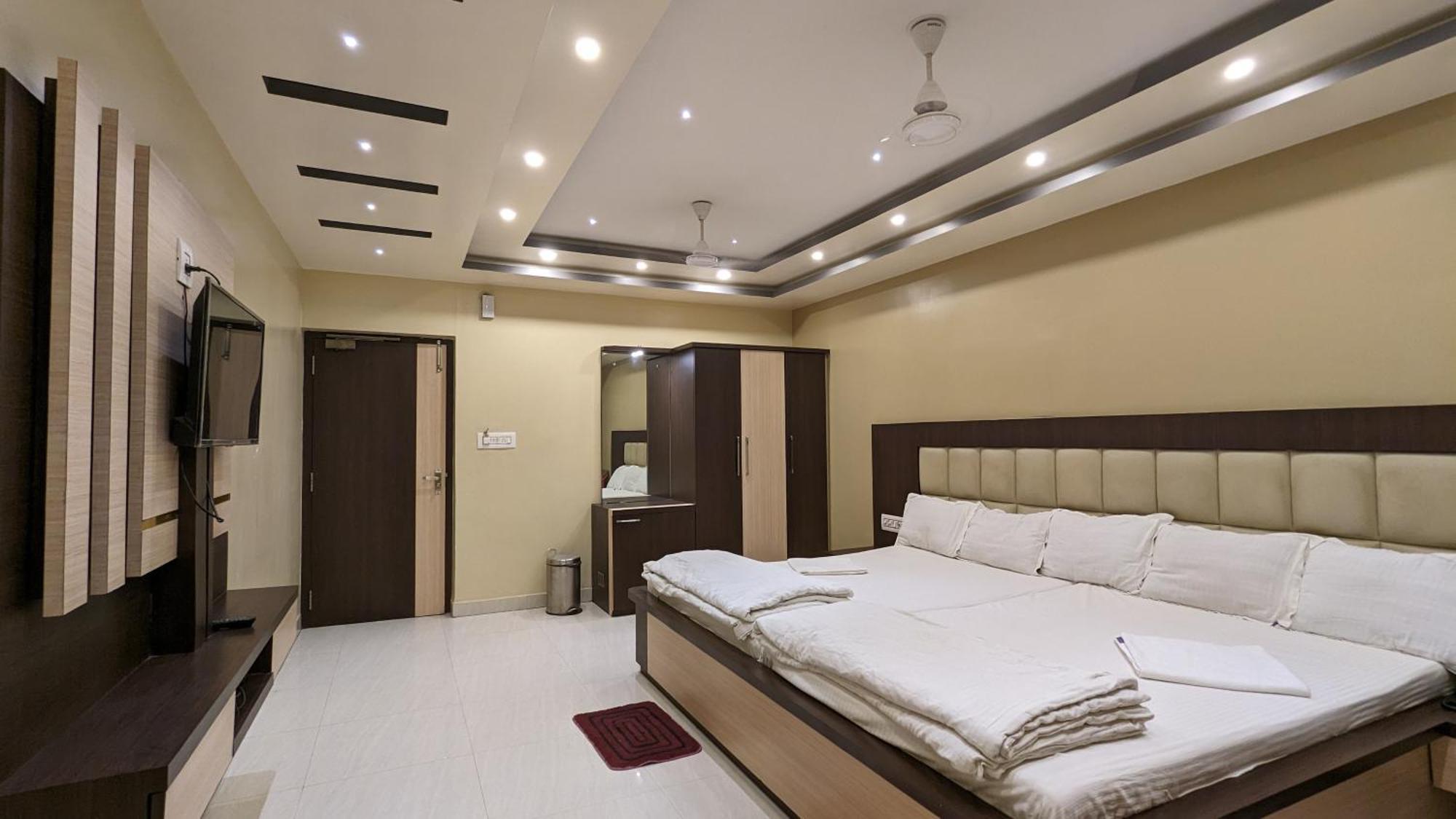 Hotel Binapani Deluxe 1 Tarapith Eksteriør bilde